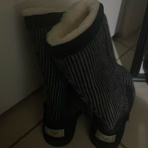 UGGS barely worn too small MAKE AN OFFER